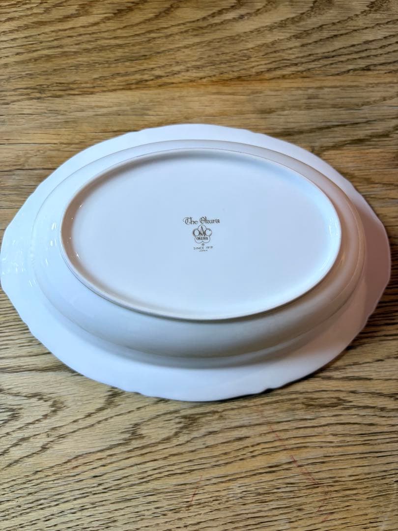 大倉陶園のホワイトマスターピース 20cm x 30cm