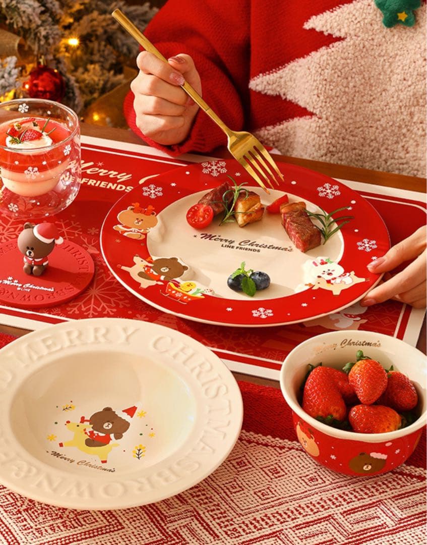 LINE FRIENDS クリスマス 限定グッズ 食器5点セット大中皿小鉢グラス