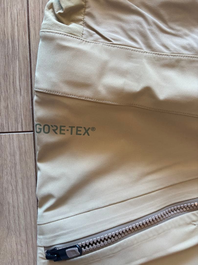 BURTON ak GORETEXスノーボードウウェア上下セット　バートン　M