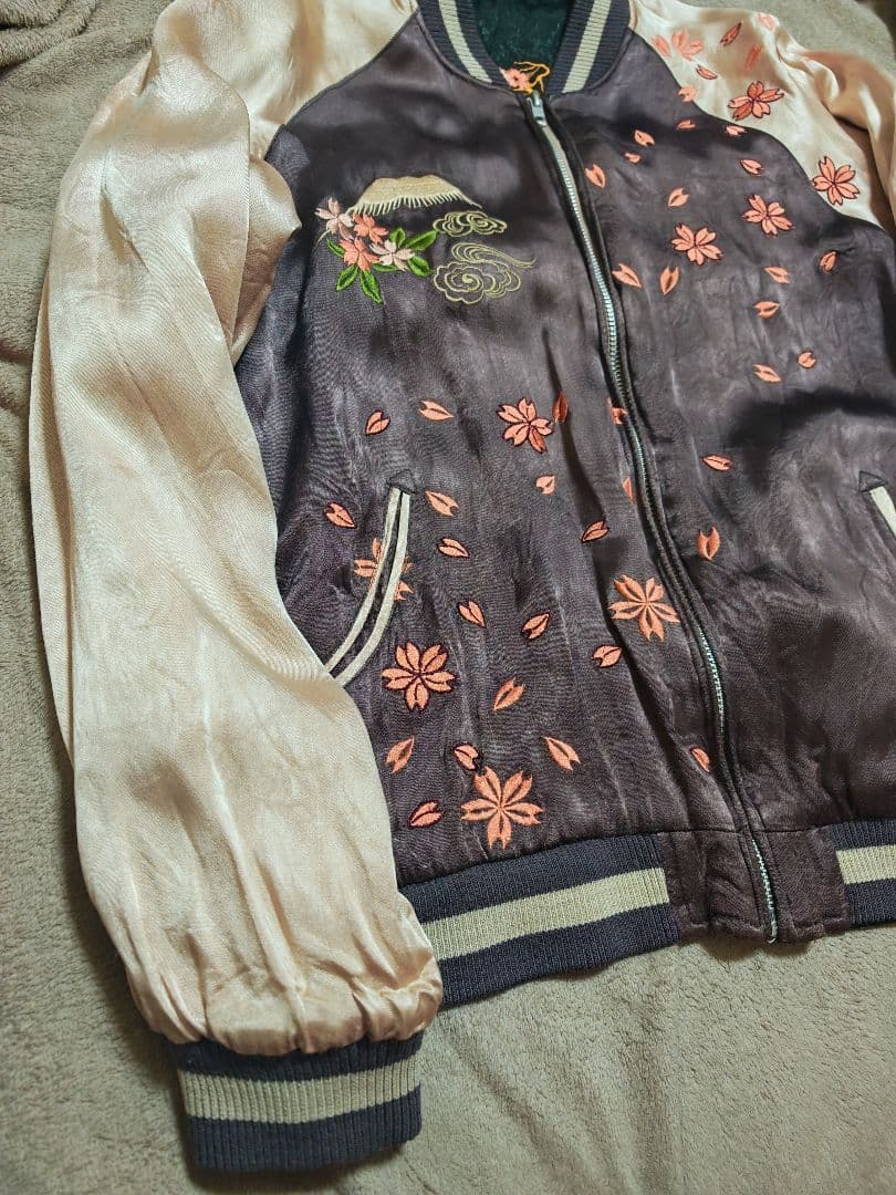 百花繚乱 スカジャン 日本限定　レーヨン 桜刺繍 unisex