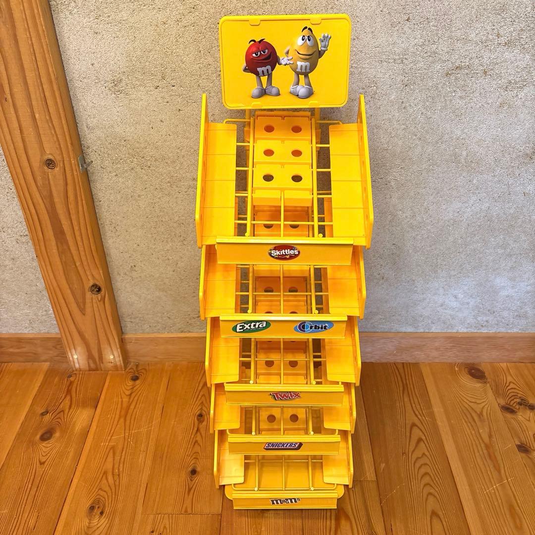 M&M エムアンドエムズ　店舗用　ラック　シェルフ　アメトイ　ストアディスプレイ