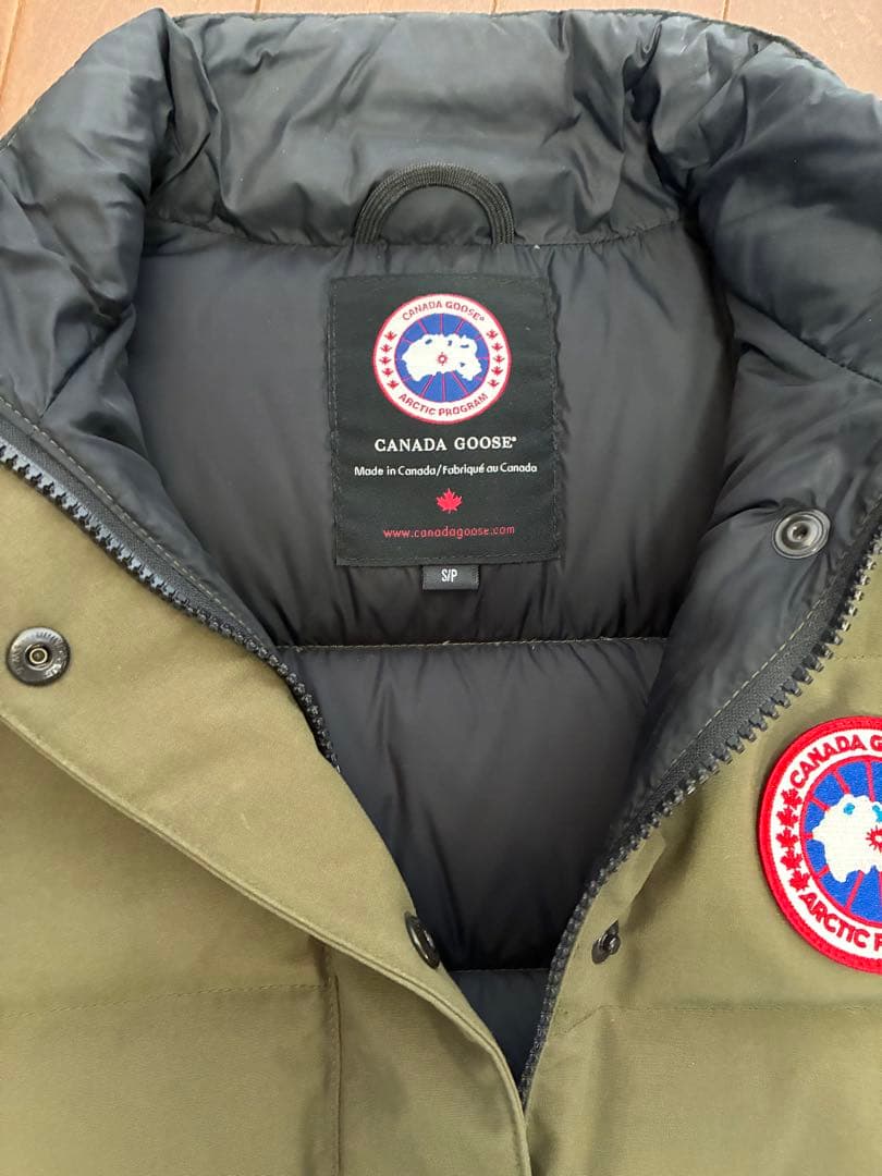   ダウンベスト Sサイズ オリーブ