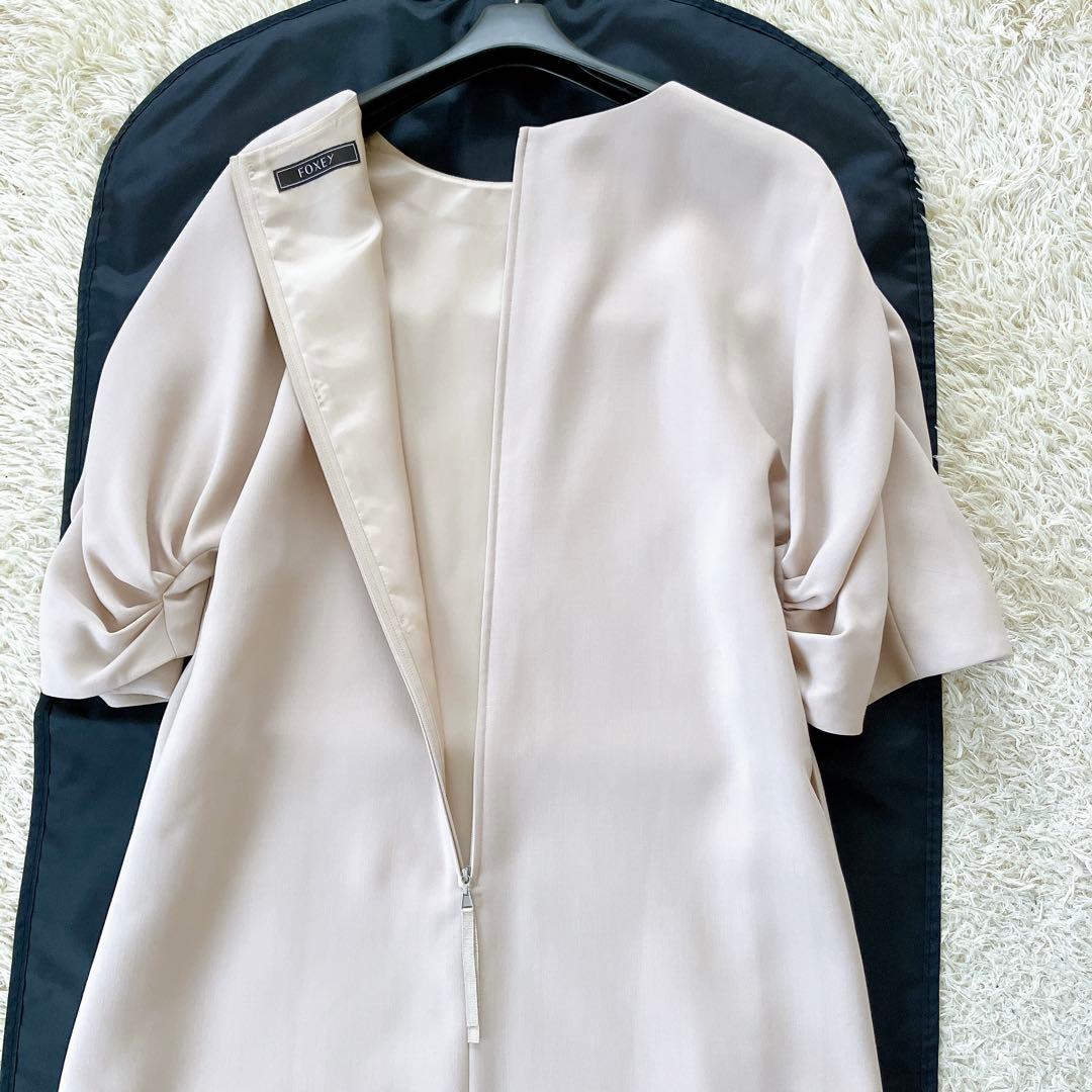 美品✨FOXEY ワンピース Aライン ウール ベージュ系 40