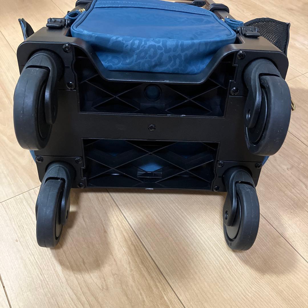 SWANY スワニー キャリーバック キャリーケース 機内持ち込み可　Mサイズ