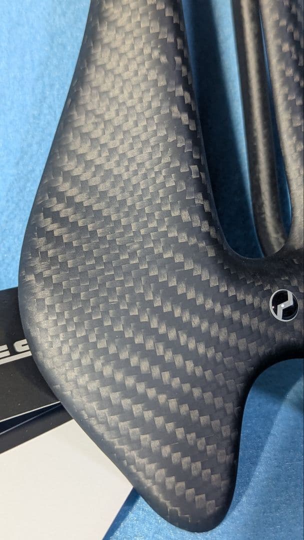 Plselis　超軽量カーボンサドル