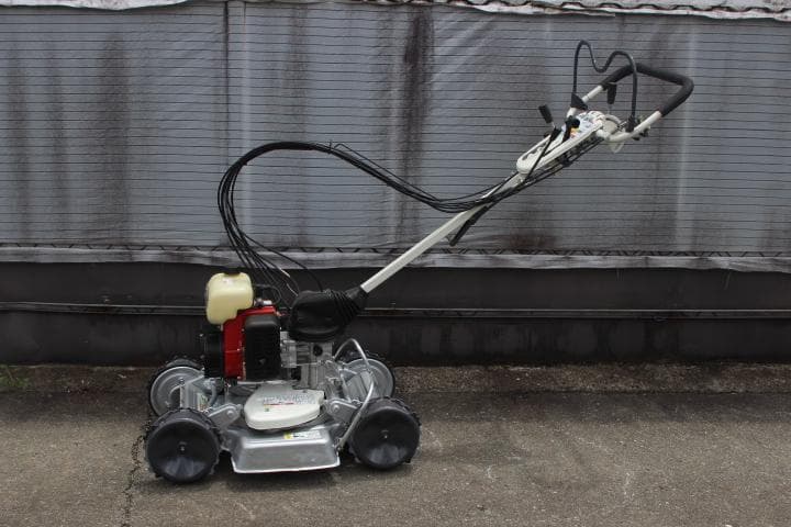 草刈機　オーレック　スパイダーモアー　SP850A　4WD　爪新品　斜面刈