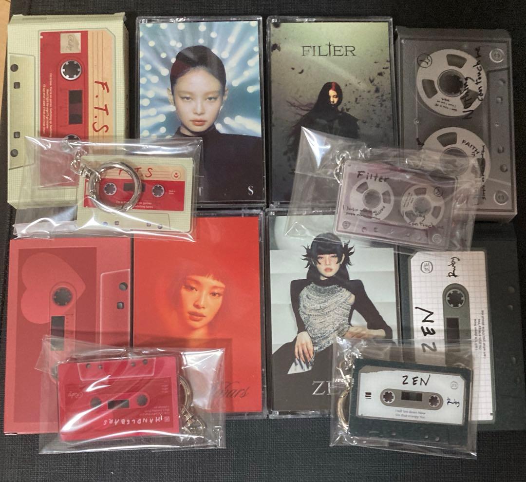 BLACKPINK JENNIE Ruby 公式グッズ　カセットキーホルダー