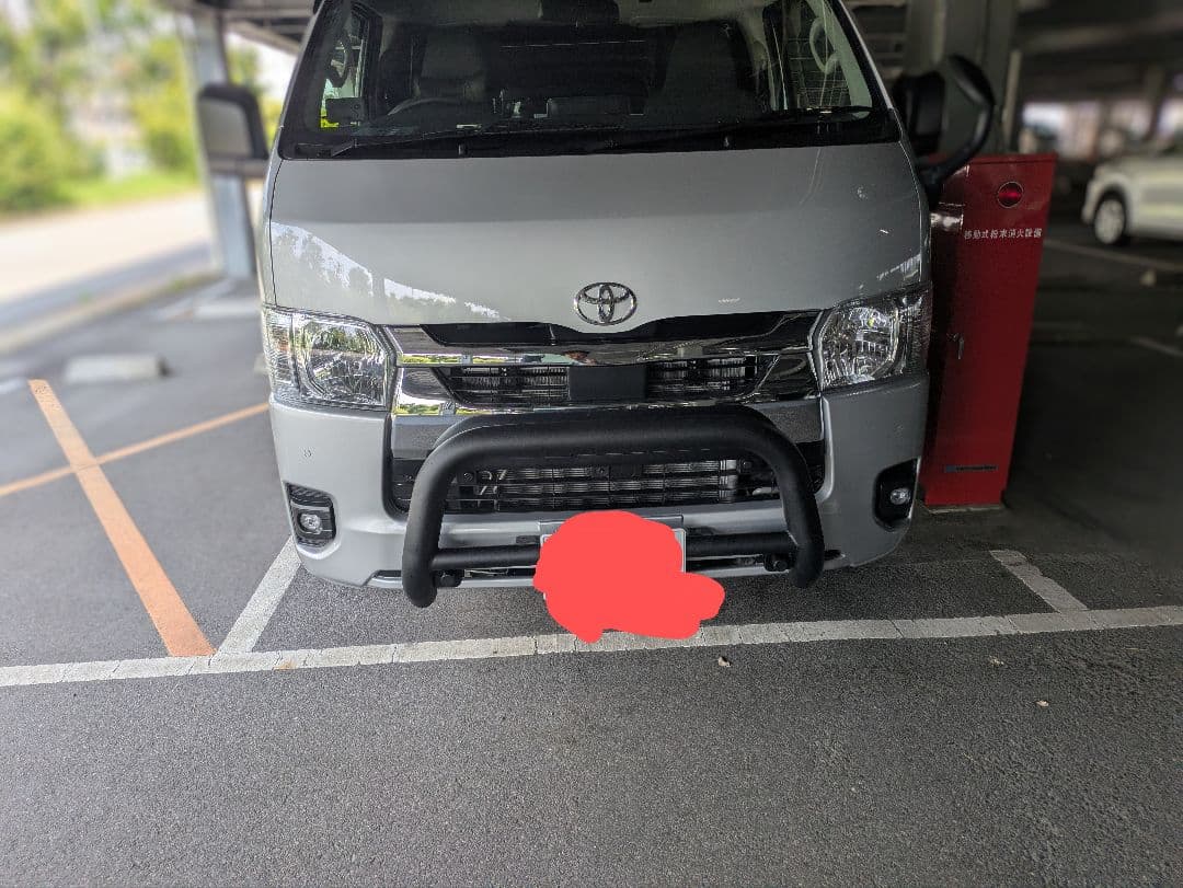 【ゆうさん専用】ハイエースに取付けてました。 グリルガード　バンパーガード