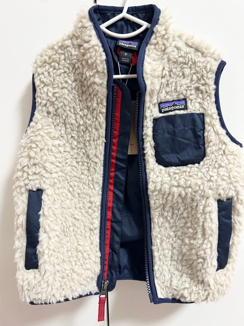 新品未使用　90㎝　patagonia フリース ベスト ベビー・キッズ