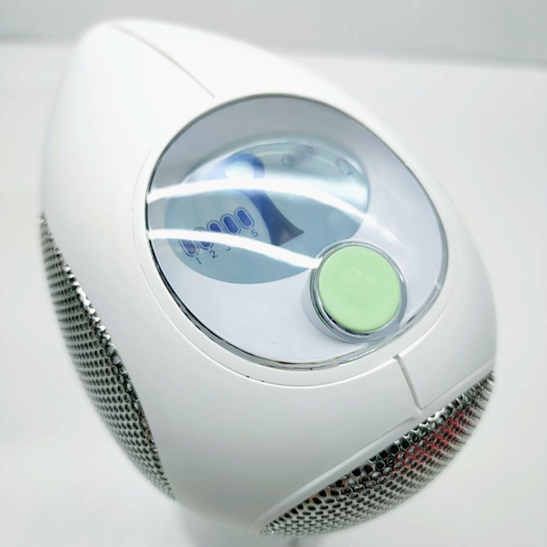 最新モデル✨️付属品完備 トリア パーソナルレーザー 4X Tria 脱毛器