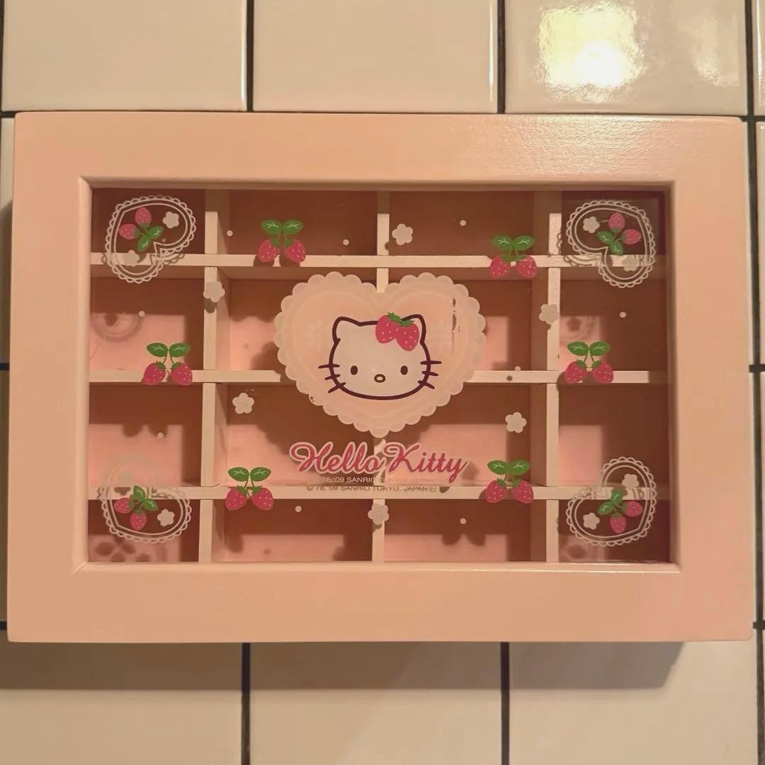 ハローキティ 木製ジュエリーボックス　キティちゃん　サンリオ　非売品