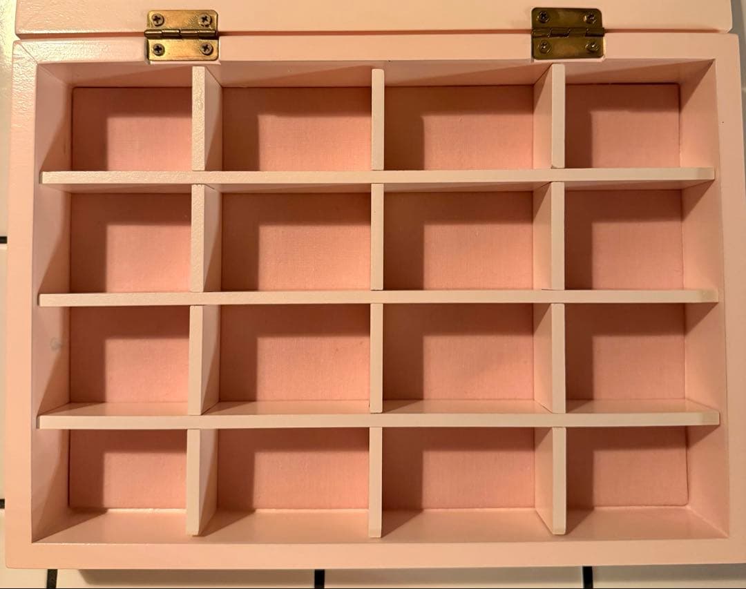 ハローキティ 木製ジュエリーボックス　キティちゃん　サンリオ　非売品