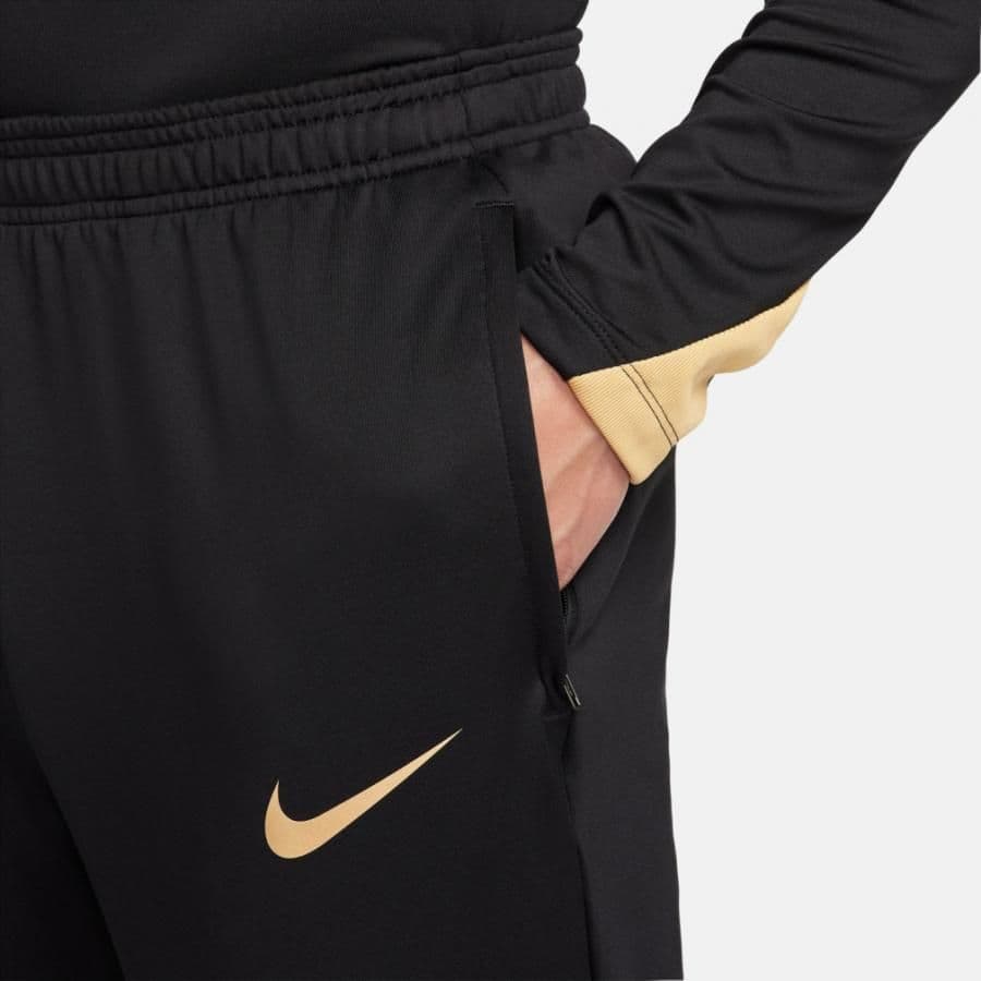 ナイキ サッカー ジャージ 上下セット ドリルトップ ジョガーパンツ 新品 M