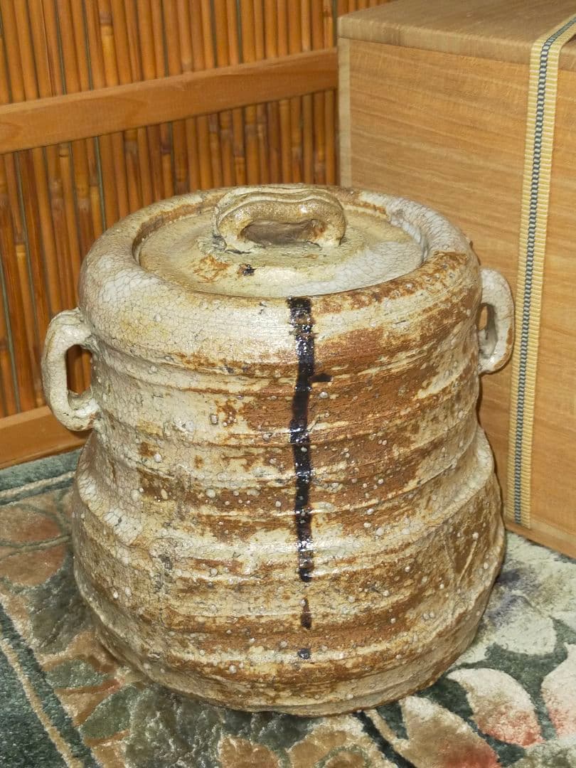 ♥美濃焼　美濃伊賀　水指　桐箱付き　茶道具　骨董品　古玩