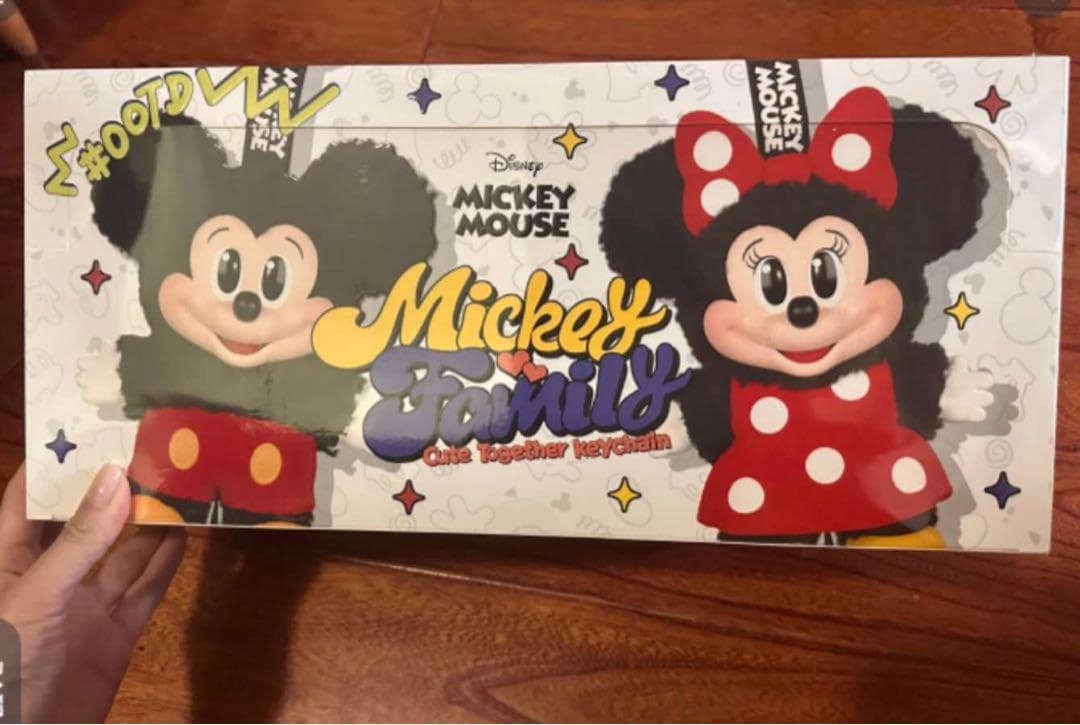 新品♡国内完売POPMARTディズニーキーチェーンアソートBOX（８個入）