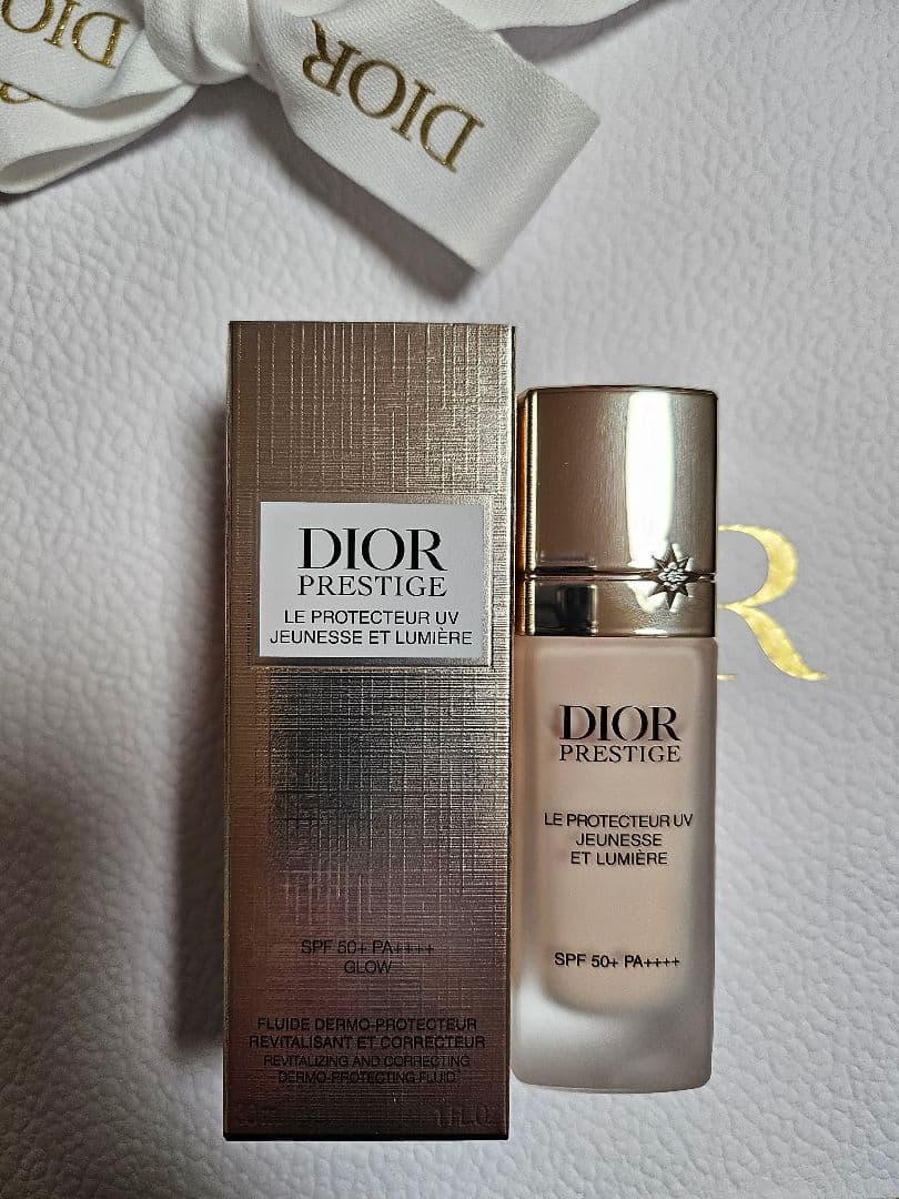 ディオール　プレステージ ホワイト ルプロテクターUVルミエール　シアーグロウ