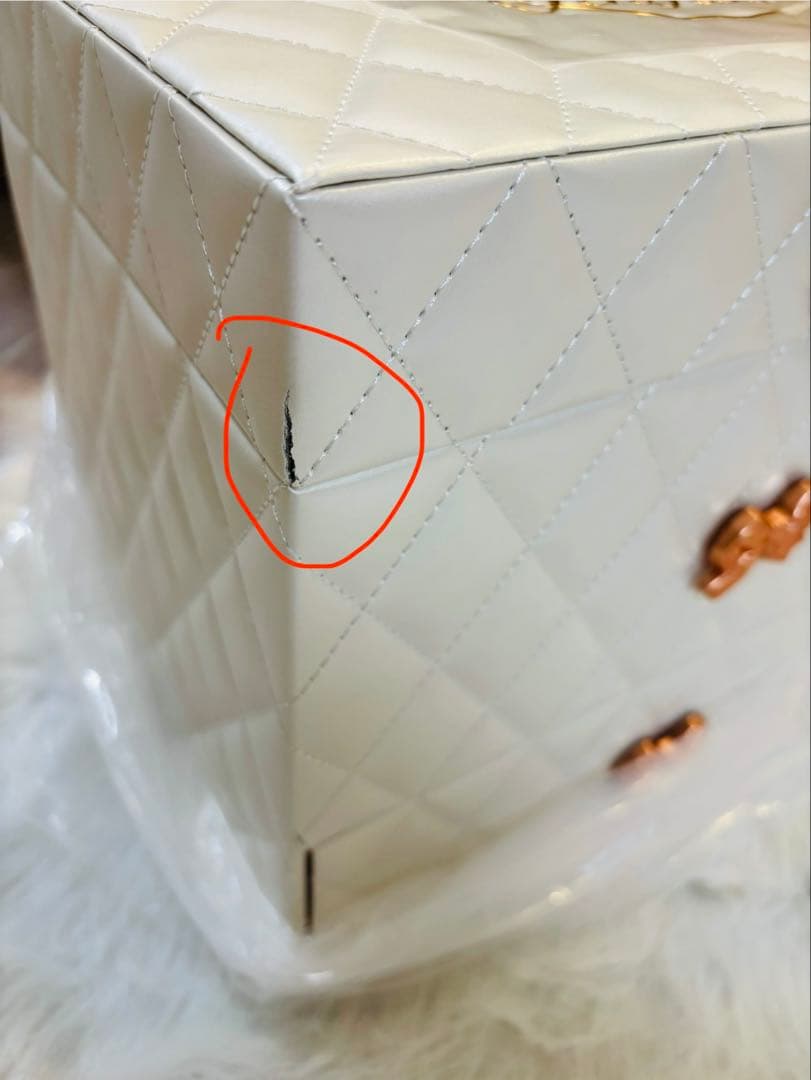 訳あり‼️ フラワーノーズ　クリスマス限定 メイクボックス／小物入れ