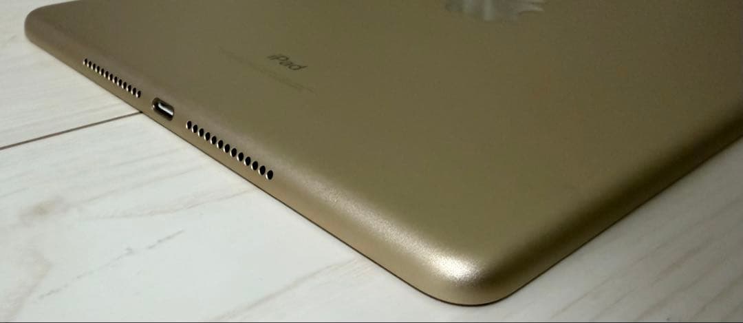 極美品 修理歴無【動作確認・初期化済】iPad 第5世代 128GB A1822