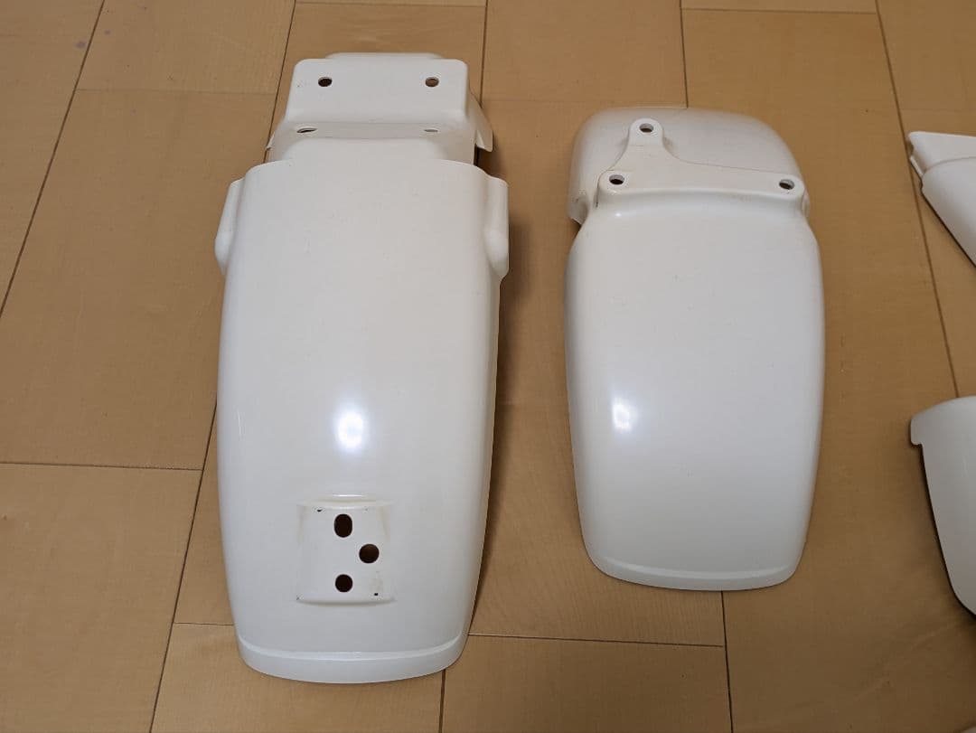 エイプ50・100　フェンダー・サイドカバー、ライトケース（程度良くピカピカ）