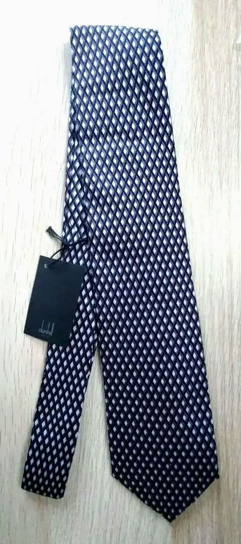 【新品未使用】ダンヒル(dunhill)ネクタイ　シルク100％