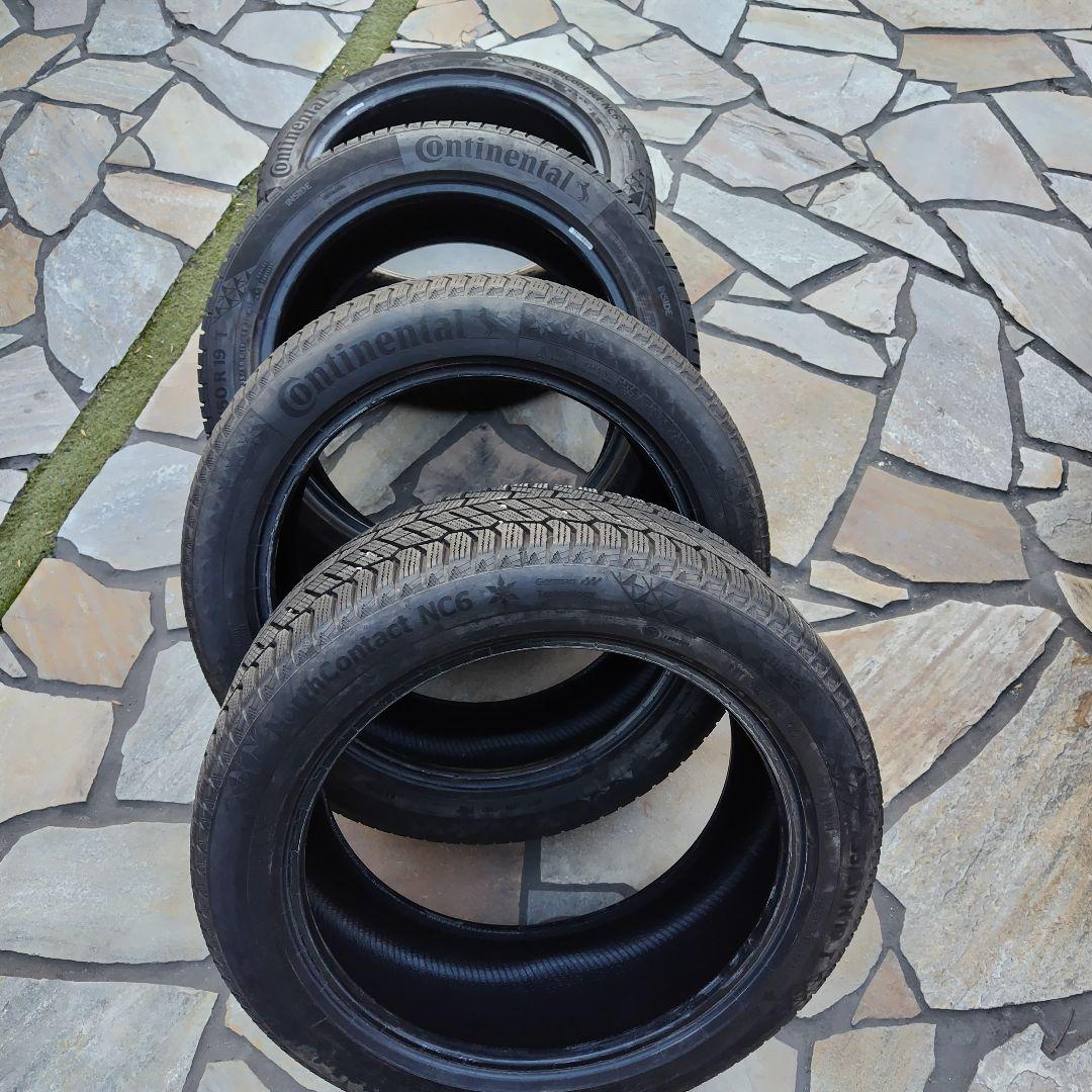 7*3様 235/50R19コンチネンタル！４本セット！スタッドレスタイヤ！バリ