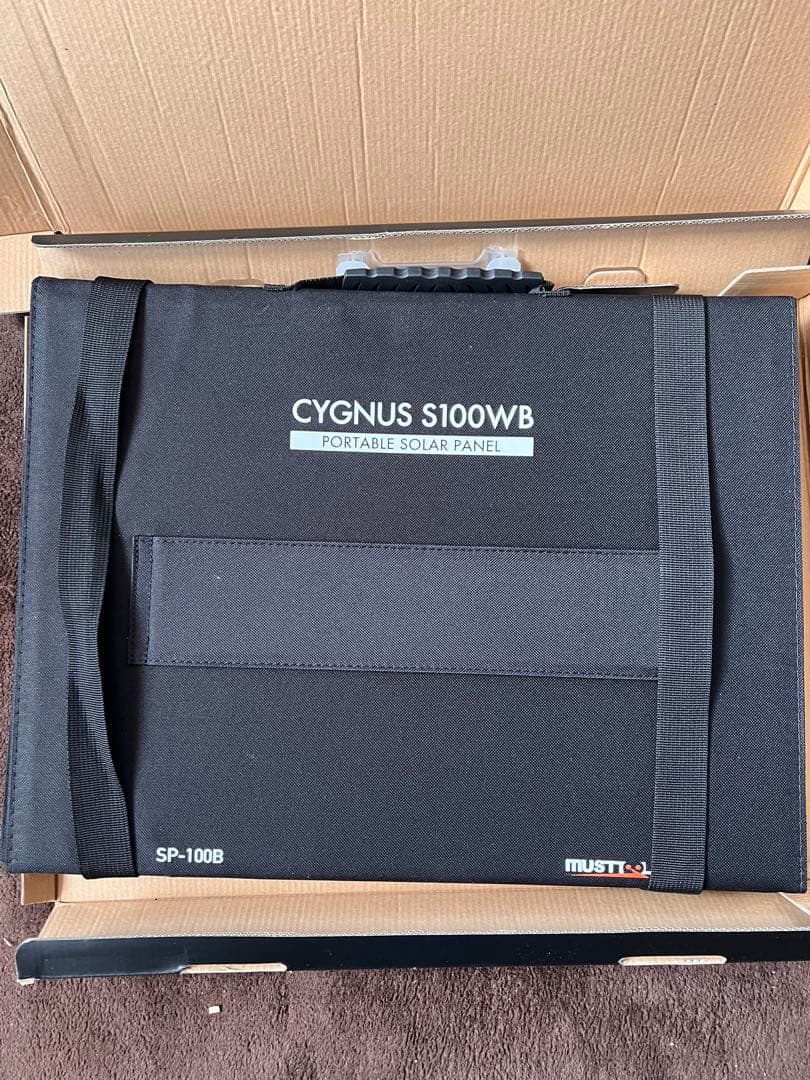 シグナスポータブル電源1500と ソーラーパネル