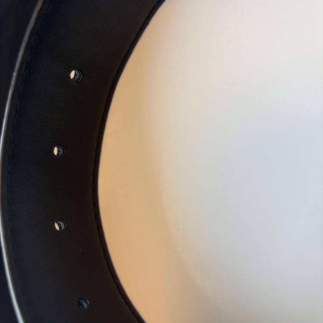 Gucci ブラックレザーベルト GGロゴ