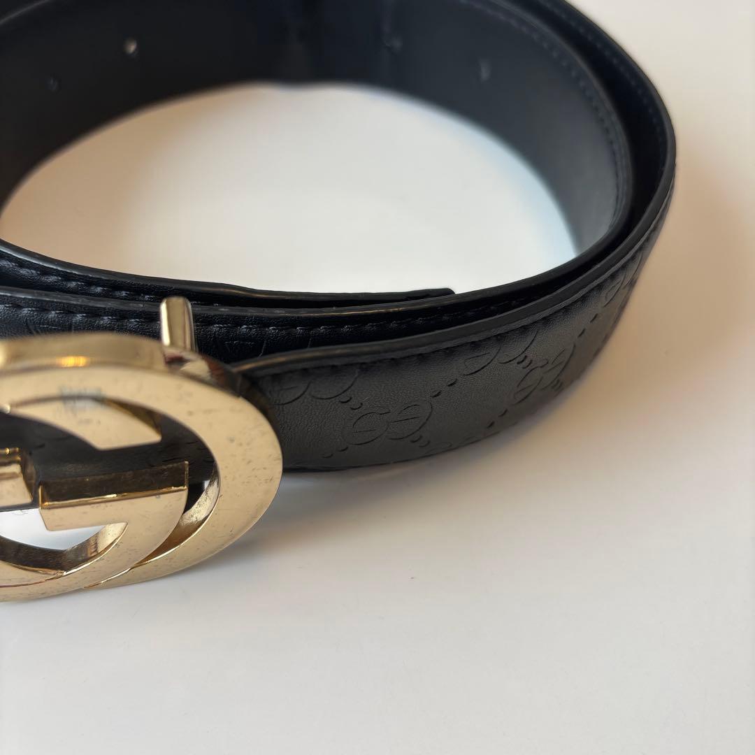 Gucci ブラックレザーベルト GGロゴ