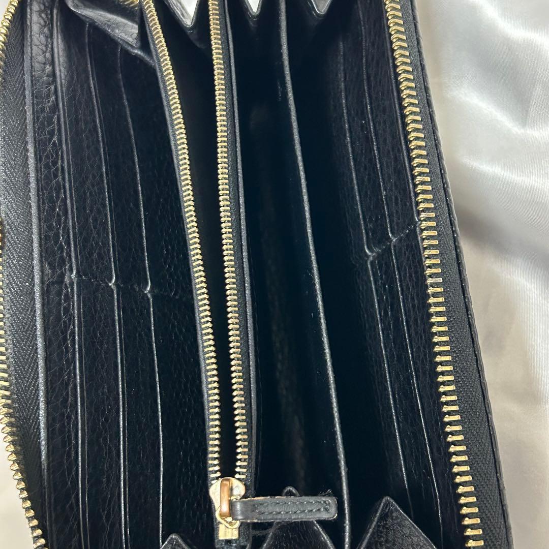 【美品】GUCCIグッチ 長財布 ラウンドファスナー パイソン 蛇革 黒 レザー