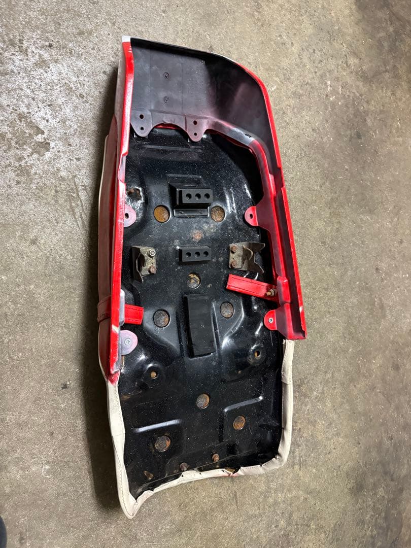 CB250N 純正シートベース 張り替え済み テールカウルセット