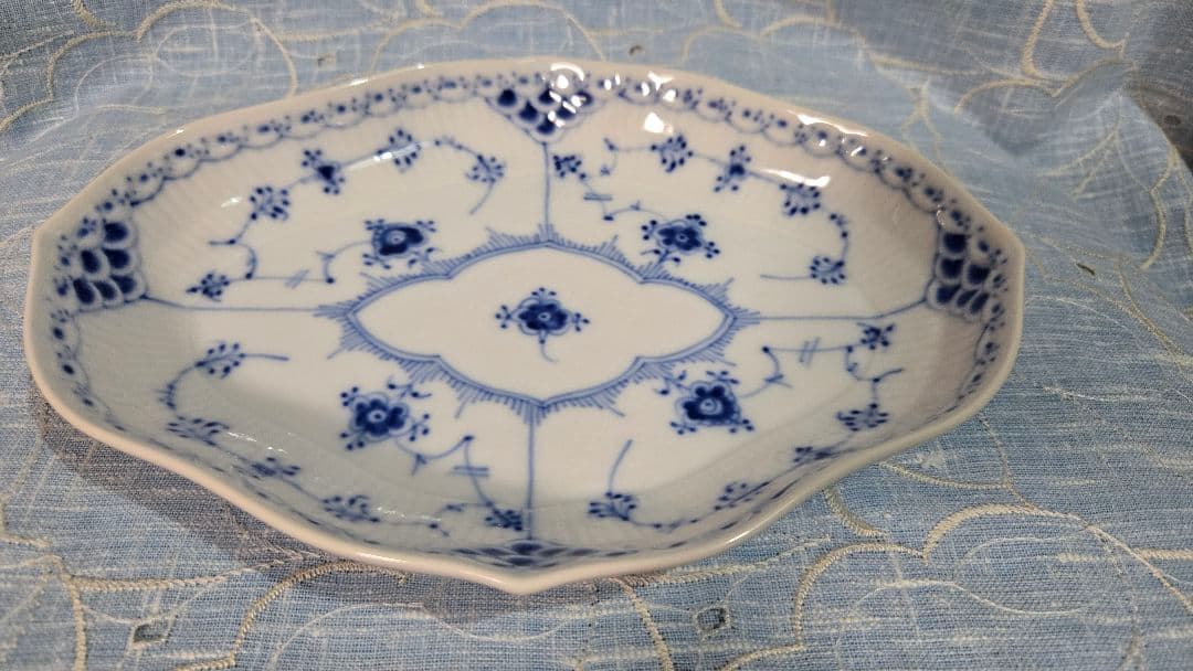 ロイヤルコペンハーゲン　ブルーフルーテッド　ハーフレース　舟型ディッシュ