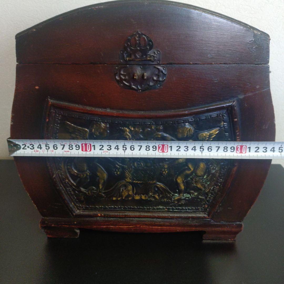 アンティーク調　ジュエリーケース　パウダーケース　宝箱