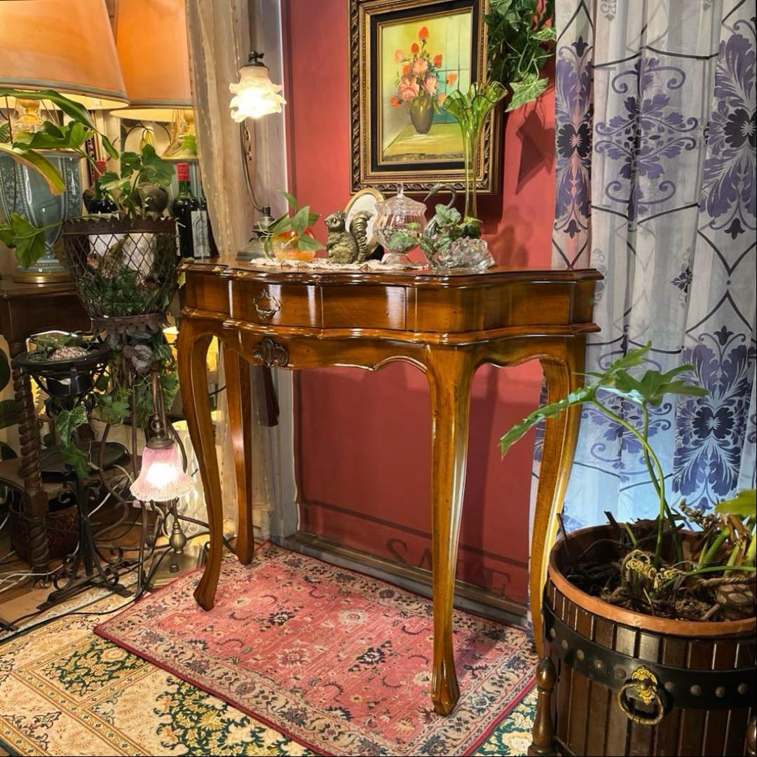 イタリアン　アンティーク　SELVA アクセントテーブル　ハイブランド