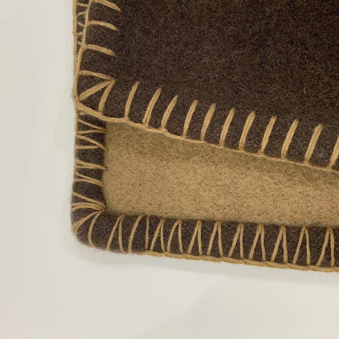 ルイヴィトン クヴェルチュールスモール キャットグラム ブランケット ①