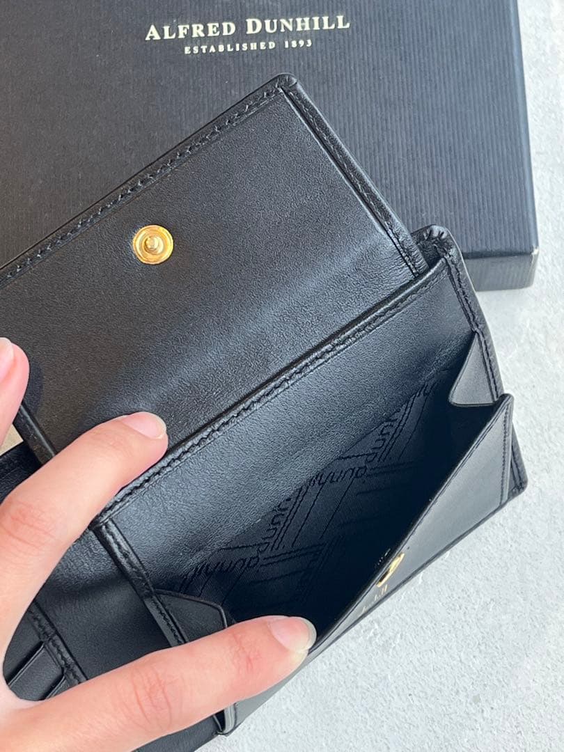【新品未使用】Alfred Dunhill ブラック 二つ折り財布