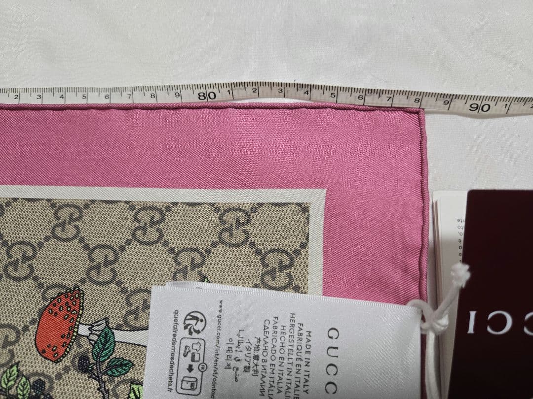 GUCCI グッチ プリント シルクツイル スカーフ ギフトボックス 新品未使用