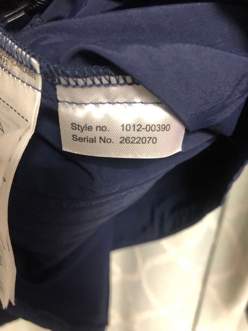 マムート　ハイキングWBフーデットジャケット　アジアXLサイズ ネイビー　美品！