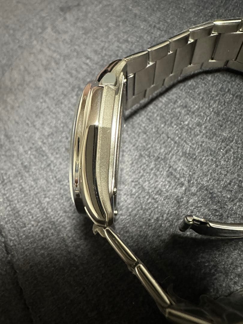 CASIOソーラー電波時計　WAVE CEPTOR ウェーブセプター