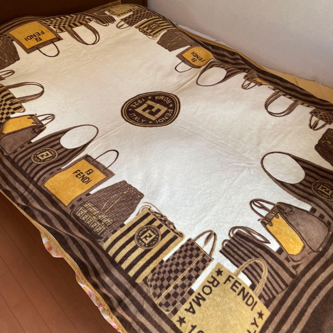 FENDI★毛布！寝具！レア！フェンディ、マイヤー毛布