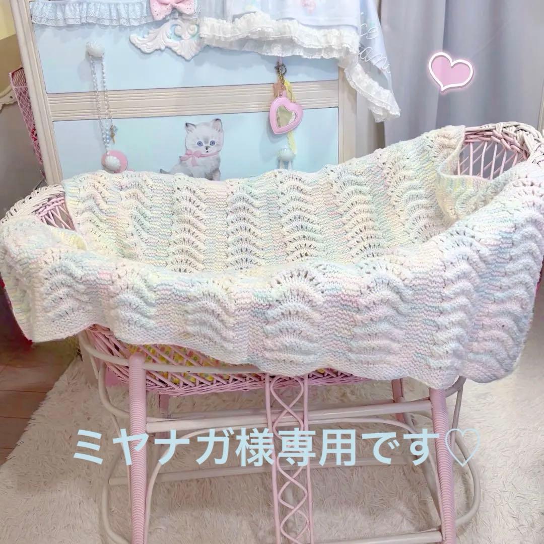 本日で終了❗️最終お値下げ！ヴィンテージ ウィッカー ベビーベッド ラタン家具