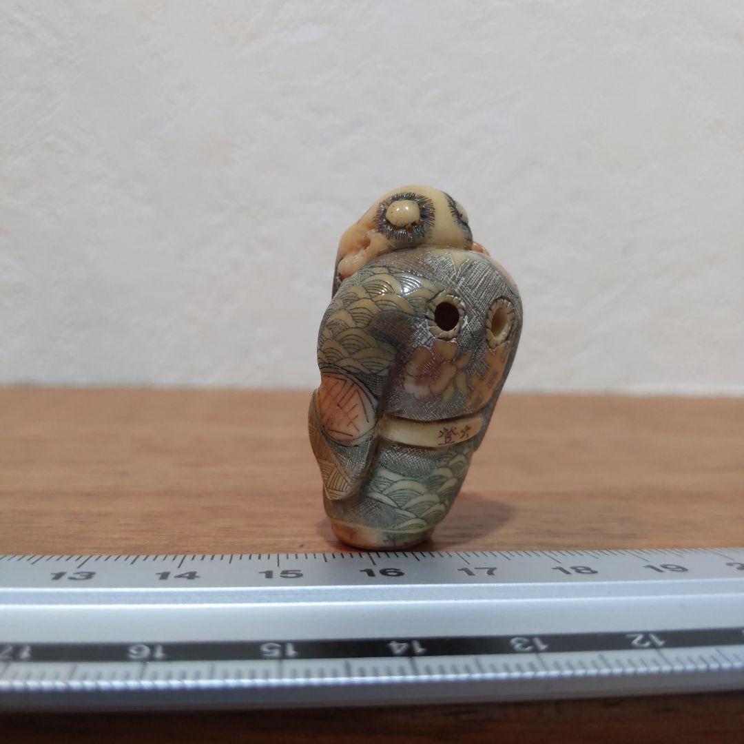 時代提物 縁起物彩色根付 天然素材 在銘【唐仙人】高さ約4.1cm 重さ約14ｇ