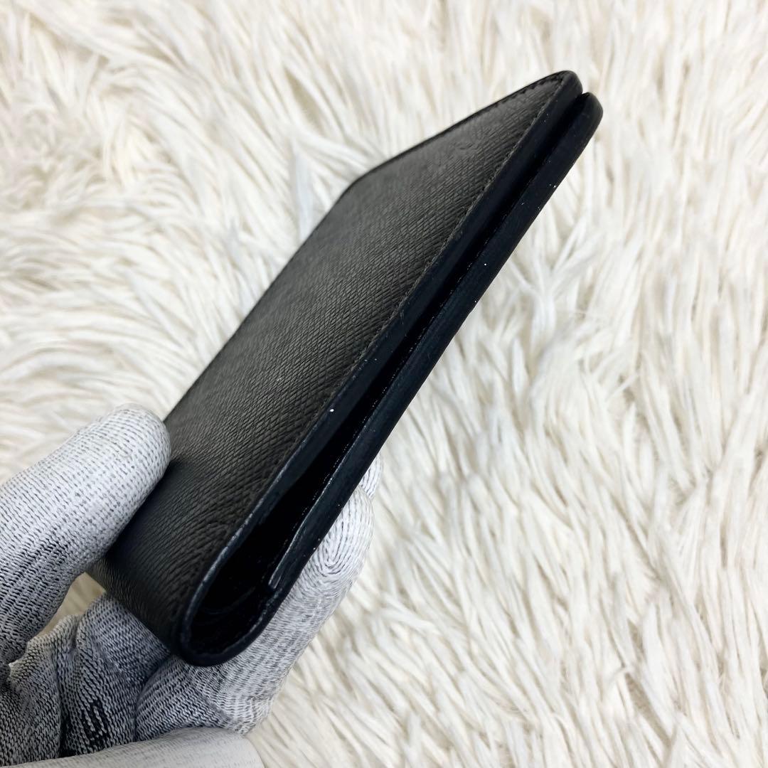 美品 ルイヴィトン M30952 タイガ ポルトフォイユ ミュルティプル