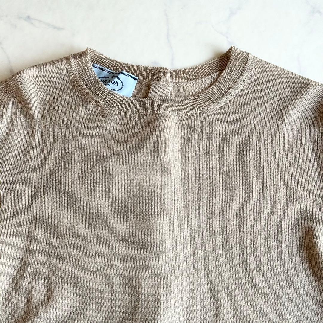 美品 プラダ ウールシルクニット バックボタン クルーネック 半袖 ベージュ M
