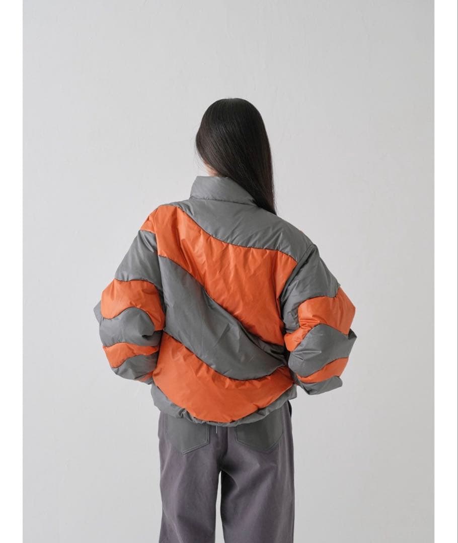 M*o様 uenui ウニュイ　ウェーブ バイカラー ダウンジャケット　オレンジ