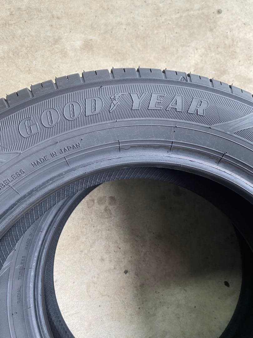シルバー仮面様★175/65 R15 グッドイヤー　2本　①★