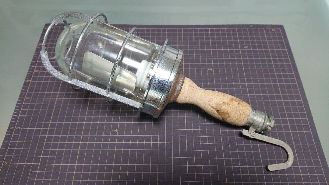 インダストリアル　ビンテージ　ランプ