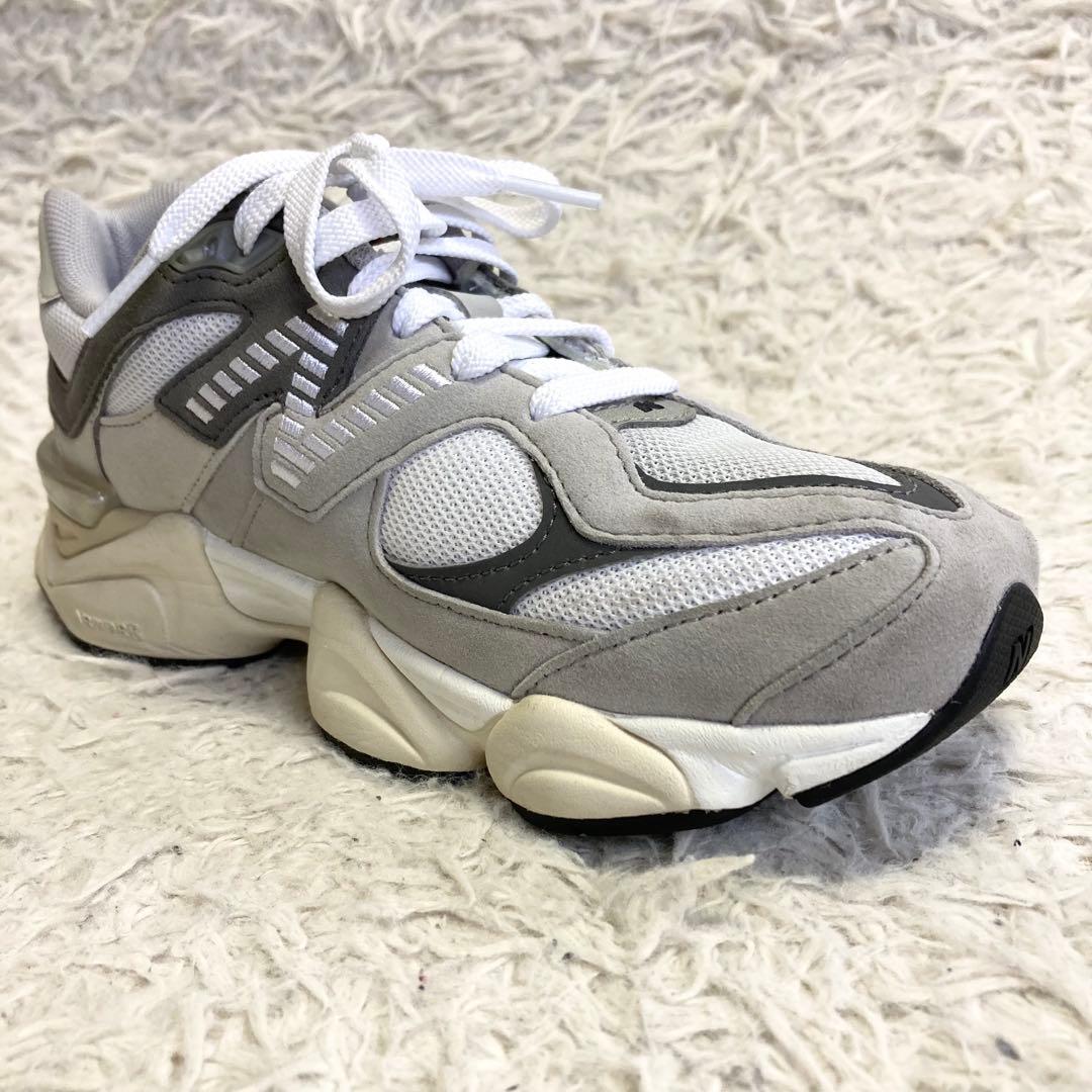 美品 New Balance 9060 グレー 23.5cm 厚底スニーカー