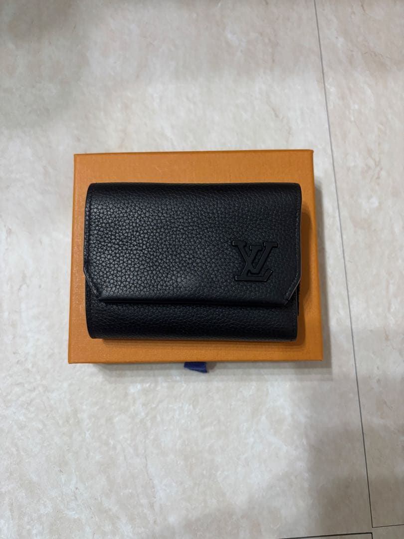 ルイ・ヴィトン ブラック 三つ折り財布 ポルトフォイユ パイロット 美品