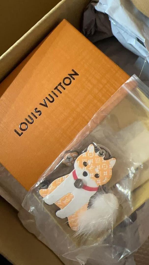 ルイ　ヴィトンポルトクレ LV シバ ミンクファー