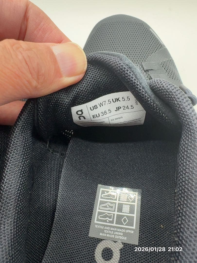 ONランニングシューズ Cloud5レディース All black 24.5cm